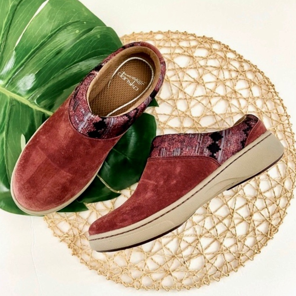 Dansko “Brittany” burgundy suede slip in sneaker clogs size EU 38 US 7-1/2-8